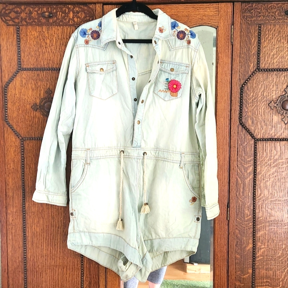 Route 66 jumper romper embroidered sz L
